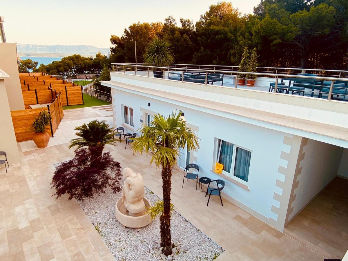 Zlatni Rat Beach Resort Bol Bagian luar foto