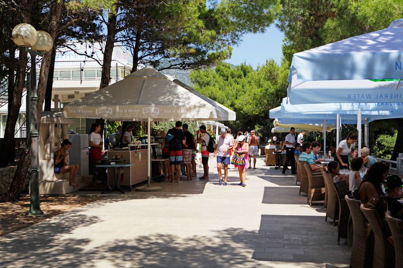 Zlatni Rat Beach Resort Bol Bagian luar foto
